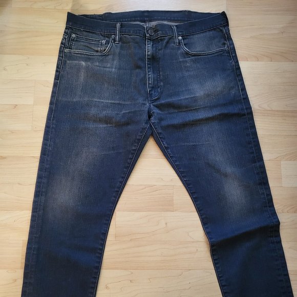 Levi's 520 Slim Line Jeans, Size 38x32 - Picture 2 of 4